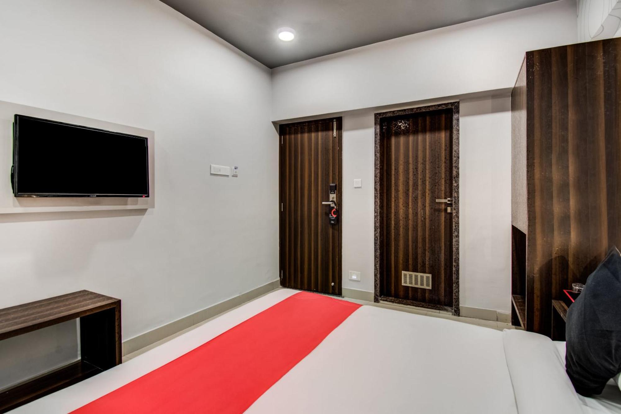 Collection O Rajdhani Near Pune Railway Station Exterior photo